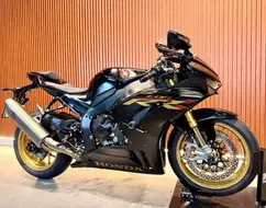 HONDA CBR 1000RR-R FIREBLADE SP HONDA CBR 1000RR-R FIREBLADE SP