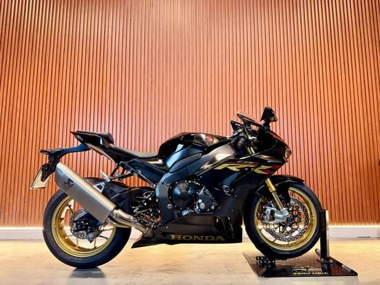 HONDA-CBR 1000RR-R FIREBLADE SP-2021