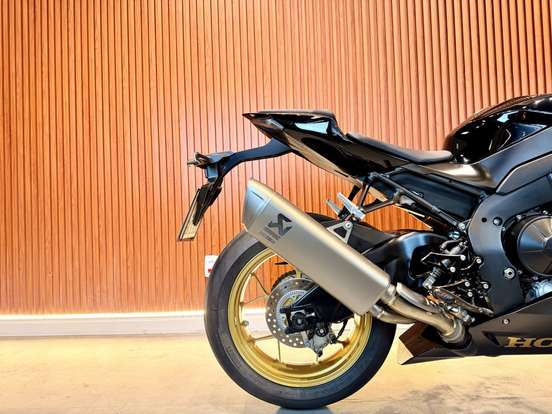 HONDA-CBR 1000RR-R FIREBLADE SP-2021