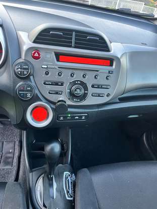 HONDA-FIT-2012