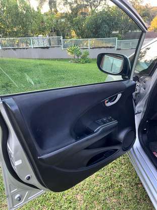 HONDA-FIT-2012