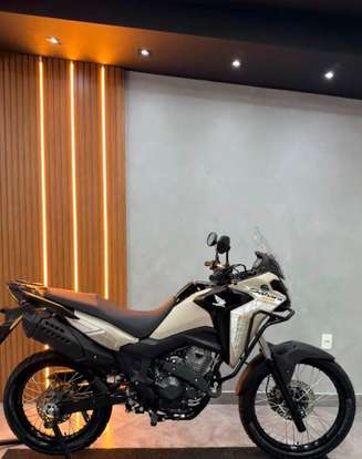 HONDA-XRE 300 SAHARA-2025