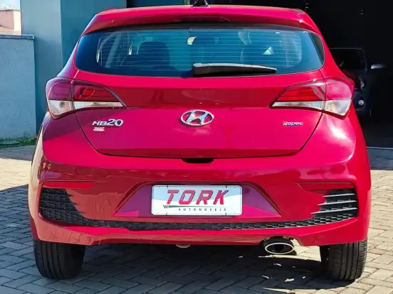 HYUNDAI-HB20-1.6 R SPEC 16V FLEX 4P MANUAL HYUNDAI-HB20-2016