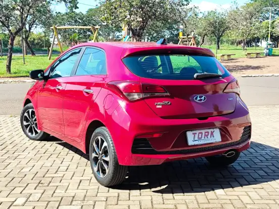 HYUNDAI-HB20-1.6 R SPEC 16V FLEX 4P MANUAL HYUNDAI-HB20-2016