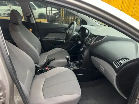 HYUNDAI-HB20S-1.0 COMFORT PLUS 12V FLEX 4P MANUAL HYUNDAI-HB20S-2018