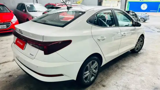 HYUNDAI-HB20S-2024