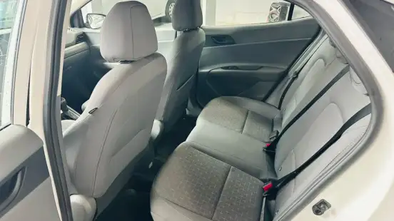 HYUNDAI-HB20S-2024