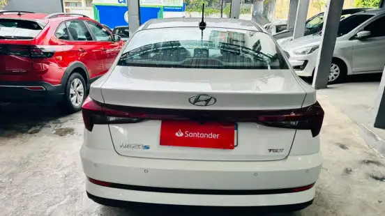 HYUNDAI-HB20S-2024