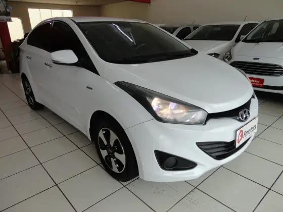 HYUNDAI HB20S 1.6 IMPRESS 16V FLEX 4P AUTOMÁTICO
