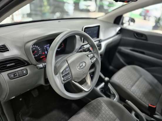 HYUNDAI-HB20S-2025