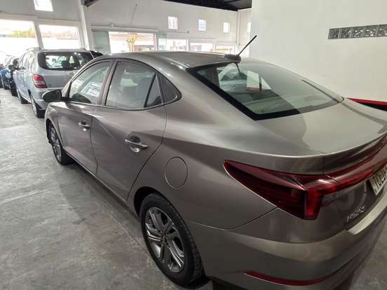HYUNDAI-HB20S-1.0 TGDI FLEX COMFORT PLUS AUTOMÁTICO HYUNDAI-HB20S-2025