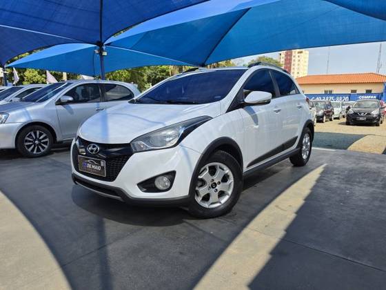 HYUNDAI HB20X 1.6 16V STYLE FLEX 4P MANUAL