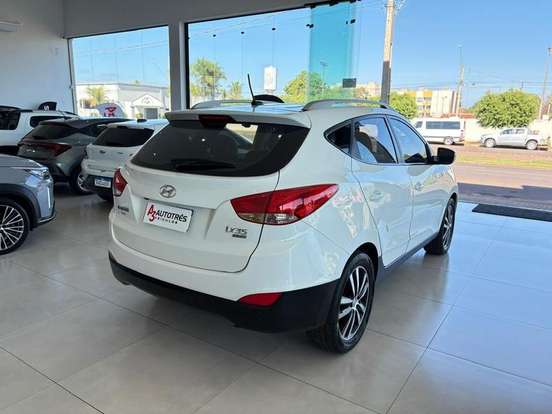 HYUNDAI-IX35-2.0 MPFI GLS 16V FLEX 4P AUTOMÁTICO HYUNDAI-IX35-2014