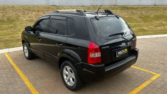 HYUNDAI-TUCSON-2009