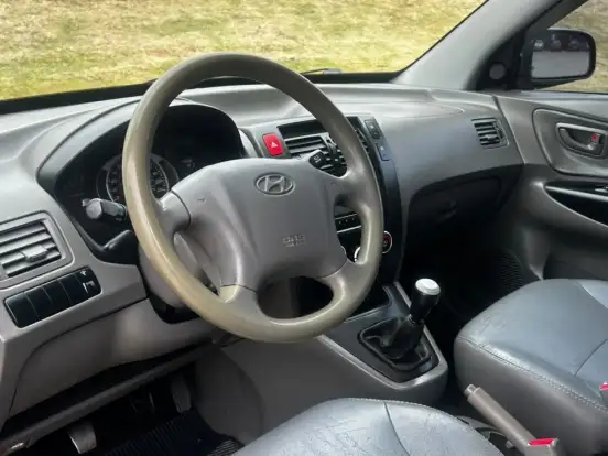 HYUNDAI-TUCSON-2.0 MPFI GL 16V 142CV 2WD GASOLINA 4P MANUAL HYUNDAI-TUCSON-2009