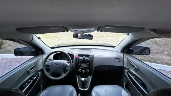 HYUNDAI-TUCSON-2009