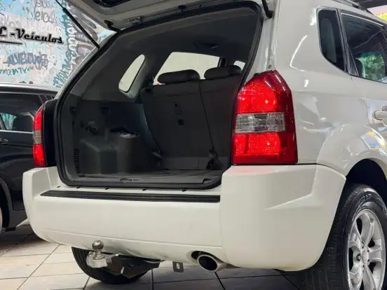 HYUNDAI-TUCSON-2.0 MPFI GLS TOP 16V 143CV 2WD FLEX 4P AUTOMÁTICO HYUNDAI-TUCSON-2015
