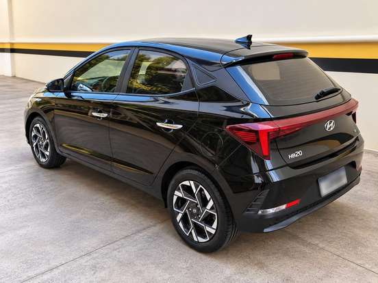 HYUNDAI-HB20-2024