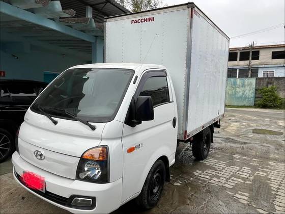 HYUNDAI HR 2.5 LONGO SEM CAÇAMBA 4X2 16V 130CV TURBO INTERCOOLER DIESEL 2P MANUAL