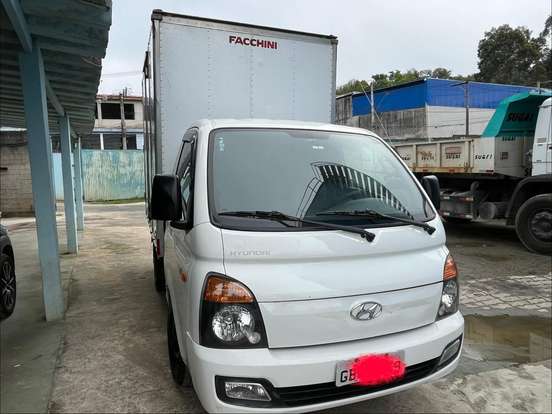 HYUNDAI-HR-2015