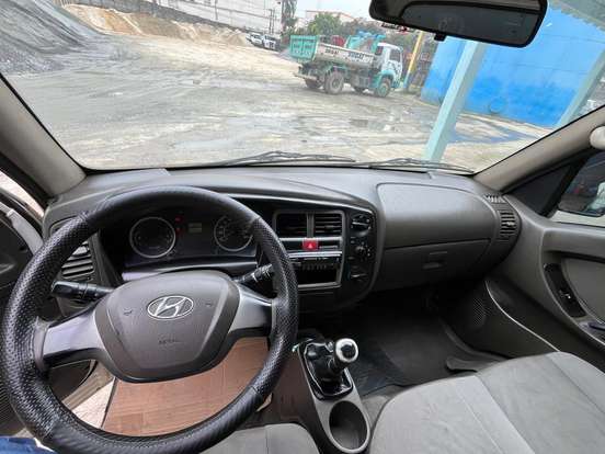 HYUNDAI-HR-2.5 LONGO SEM CAÇAMBA 4X2 16V 130CV TURBO INTERCOOLER DIESEL 2P MANUAL HYUNDAI-HR-2015