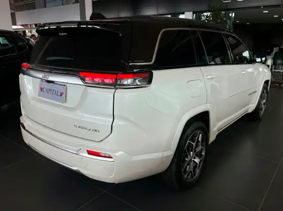 JEEP-COMMANDER-1.3 T270 TURBO FLEX OVERLAND AT6 JEEP-COMMANDER-2023