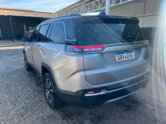 JEEP-COMMANDER-2022
