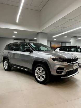 JEEP-COMMANDER-2026