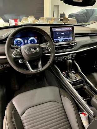 JEEP-COMMANDER-2026
