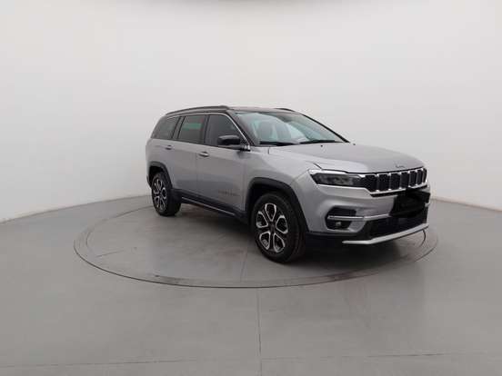 JEEP-COMMANDER-2023