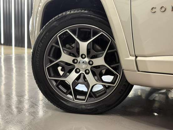 JEEP-COMMANDER-2022