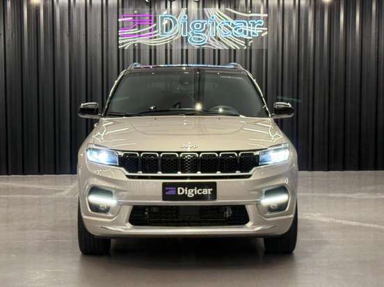 JEEP-COMMANDER-2022