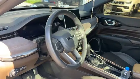 JEEP-COMMANDER-2022
