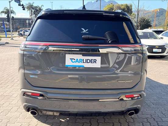 JEEP-COMMANDER-2.0 HURRICANE 4 TURBO GASOLINA BLACKHAWK AT9 JEEP-COMMANDER-2025