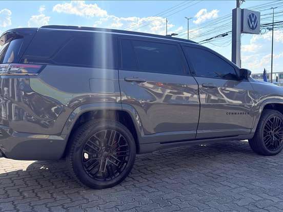 JEEP-COMMANDER-2.0 HURRICANE 4 TURBO GASOLINA BLACKHAWK AT9 JEEP-COMMANDER-2025