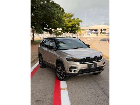 JEEP-COMMANDER-2021