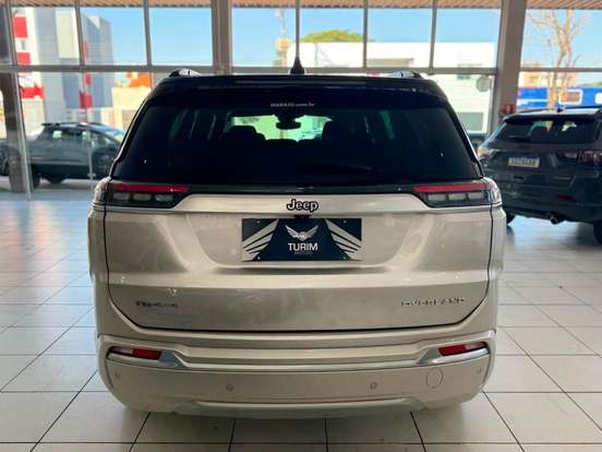 JEEP-COMMANDER-2022