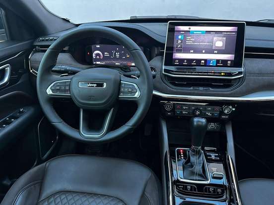 JEEP-COMMANDER-2022