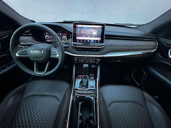 JEEP-COMMANDER-2022