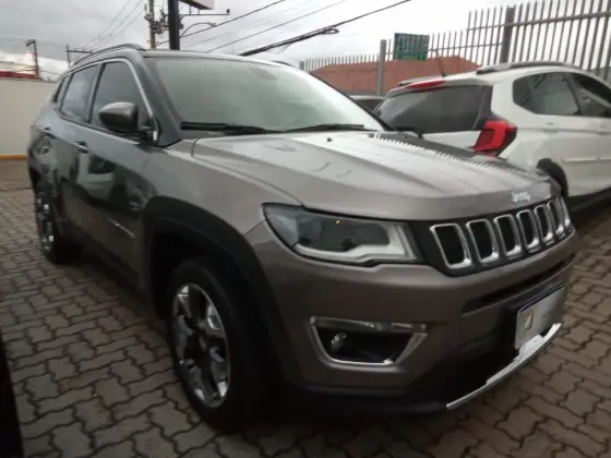 JEEP COMPASS 1.3 T270 TURBO FLEX LONGITUDE AT6