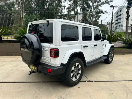 JEEP-WRANGLER-2.0 TURBO GASOLINA UNLIMITED OVERLAND 4P 4X4 AT8 JEEP-WRANGLER-2021