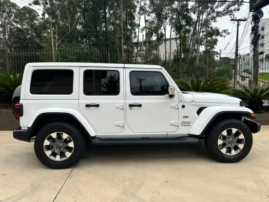 JEEP-WRANGLER-2.0 TURBO GASOLINA UNLIMITED OVERLAND 4P 4X4 AT8 JEEP-WRANGLER-2021