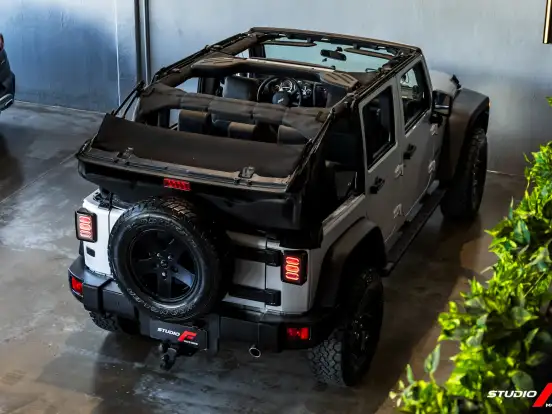 JEEP-WRANGLER-3.8 UNLIMITED SPORT 4X4 V6 12V GASOLINA 4P AUTOMATICO JEEP-WRANGLER-2010