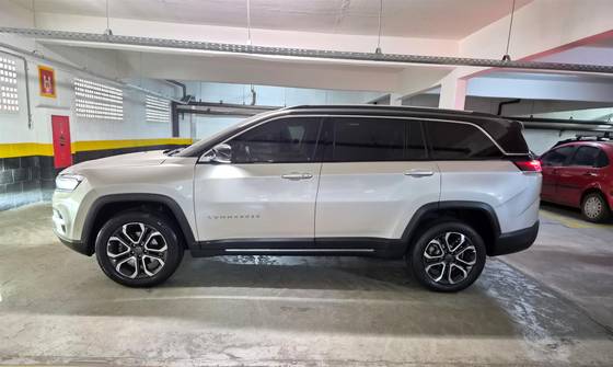 JEEP COMMANDER 2.0 TD380 TURBO DIESEL LIMITED AT9