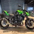 KAWASAKI Z900 KAWASAKI Z900