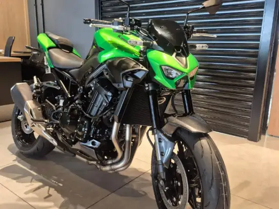 KAWASAKI-Z900 KAWASAKI-Z900-2025