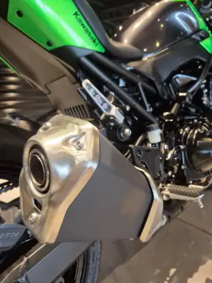 KAWASAKI-Z900-2025