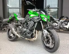KAWASAKI Z900 KAWASAKI Z900