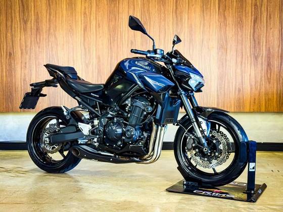 KAWASAKI Z900 