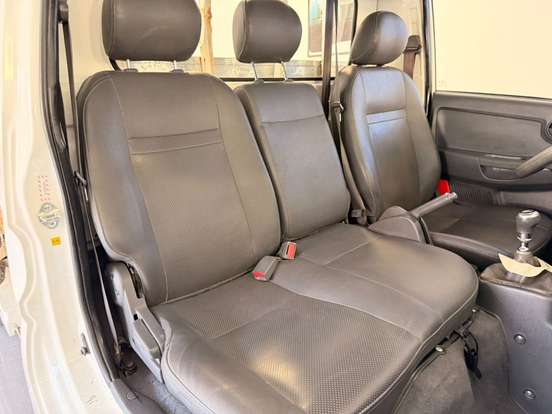 KIA-BONGO-2021